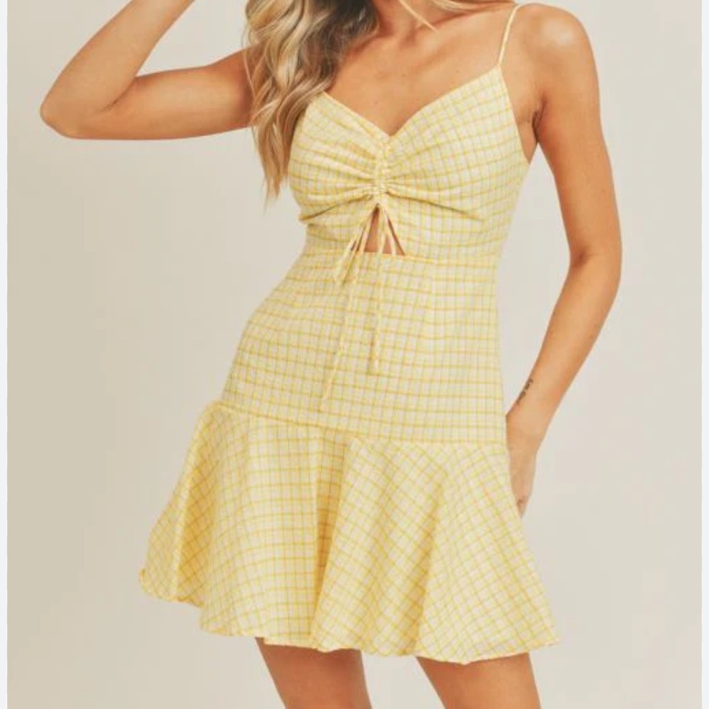 Lush Yellow Checked Tie-Front Mini Dress. Size US small, could fit an xsmall.